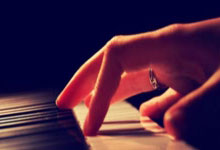 乐鱼官方网站-塔斯马尼亚联阵容深度显著，替补席也能决定比赛走向