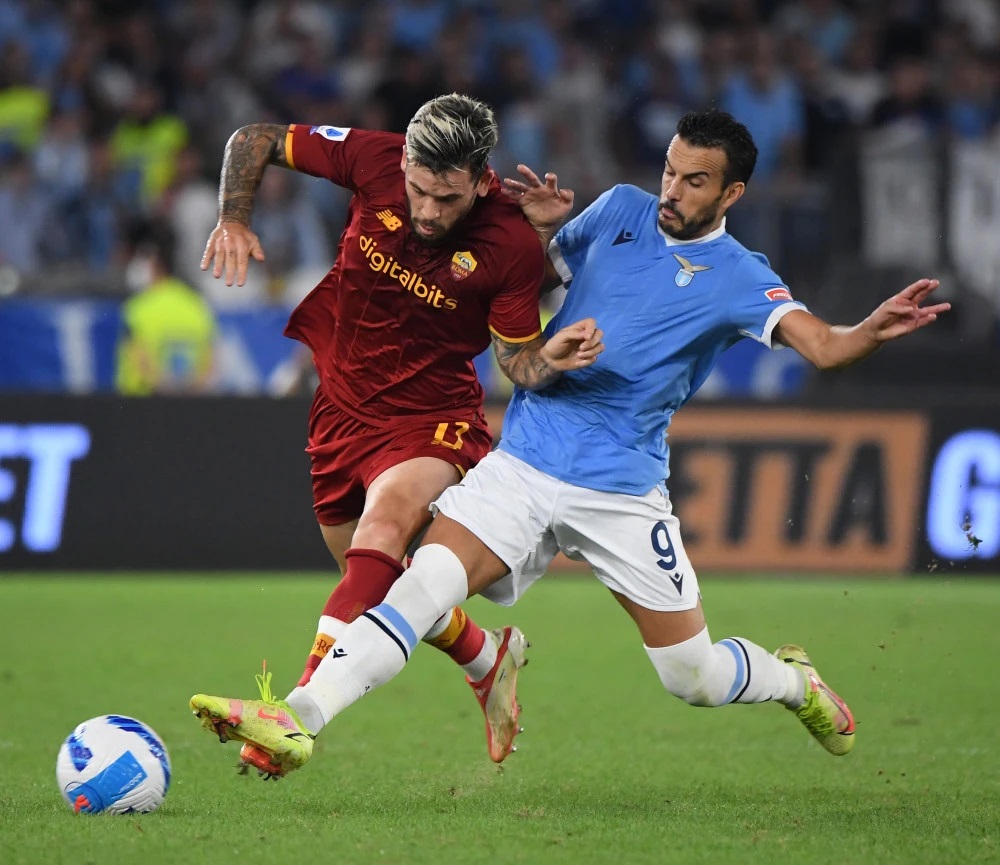 乐鱼体育APP下载-拉齐奥与那不勒斯战平，场上对攻激烈