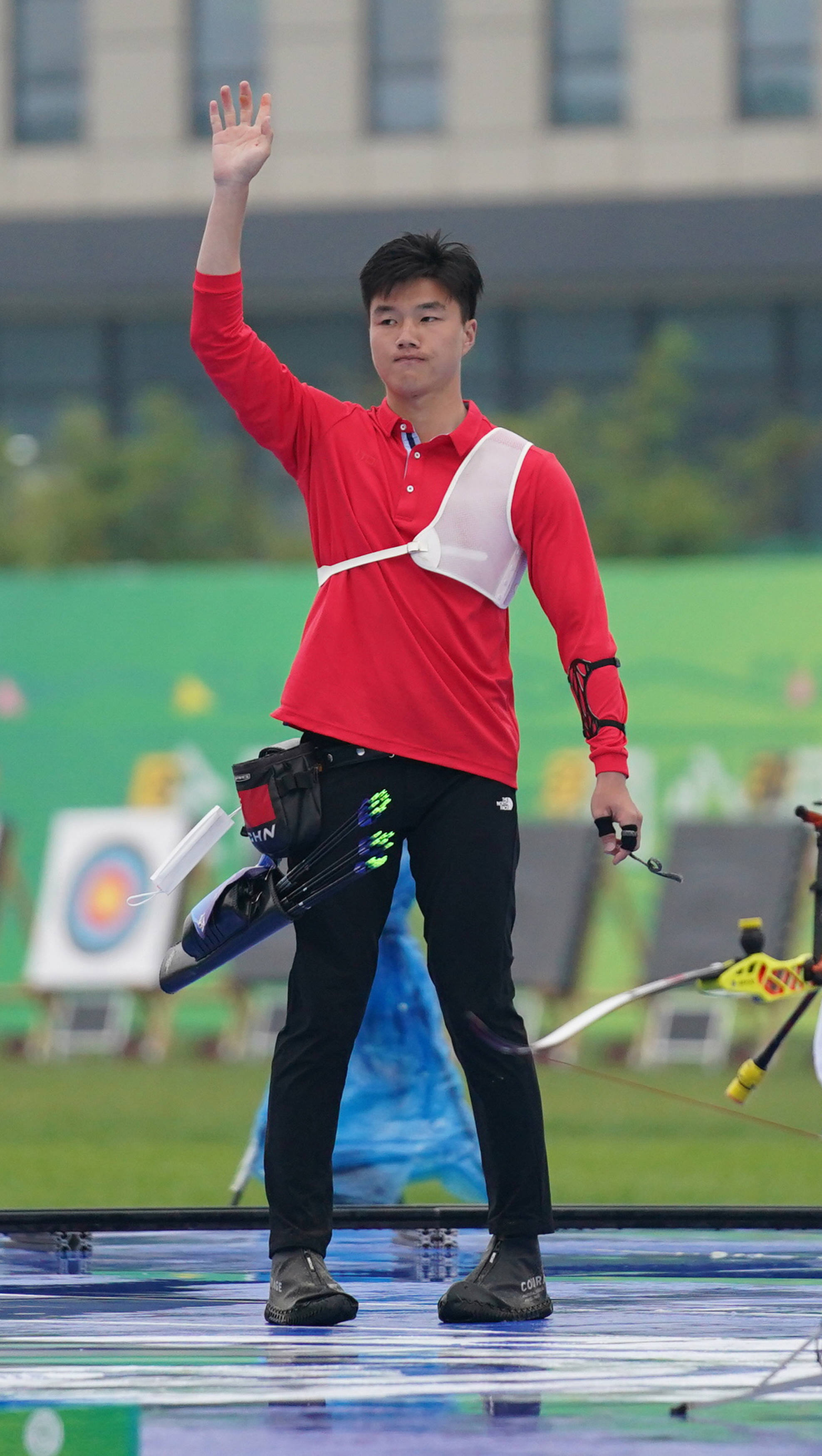 乐鱼体育线上网站-射箭选手神准发力稳定心态获得优异成绩