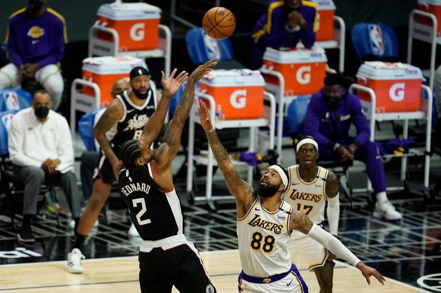 开拓者负爵士，伦纳德汉密尔顿缺席