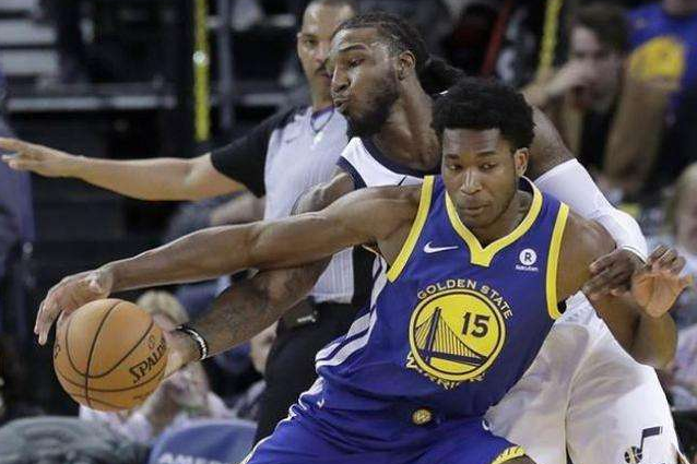 雄鹿中锋再次砍下三双，创新高