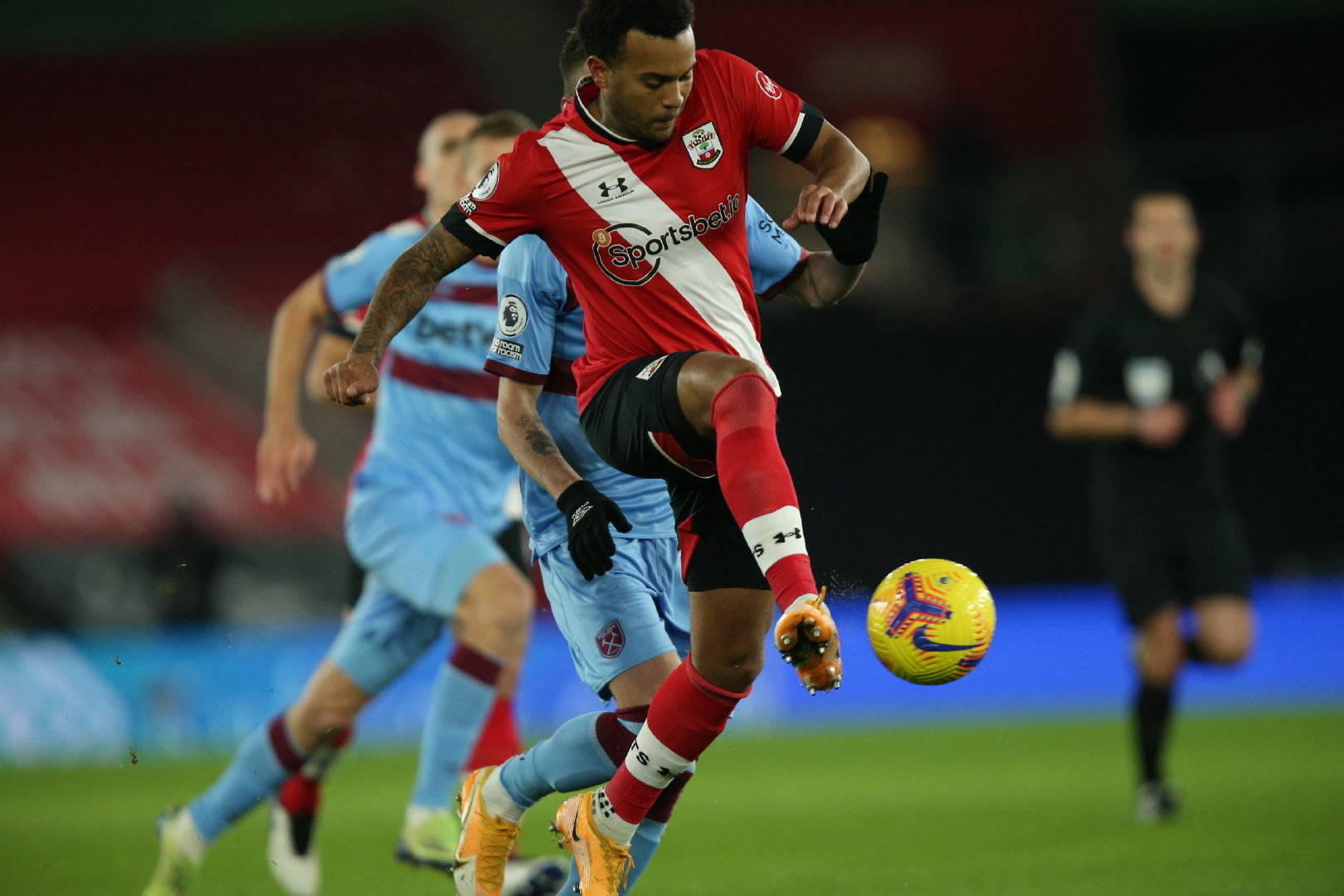 乐鱼登录-纽伦堡宾恩在主场与汉堡握手言和，表现平稳