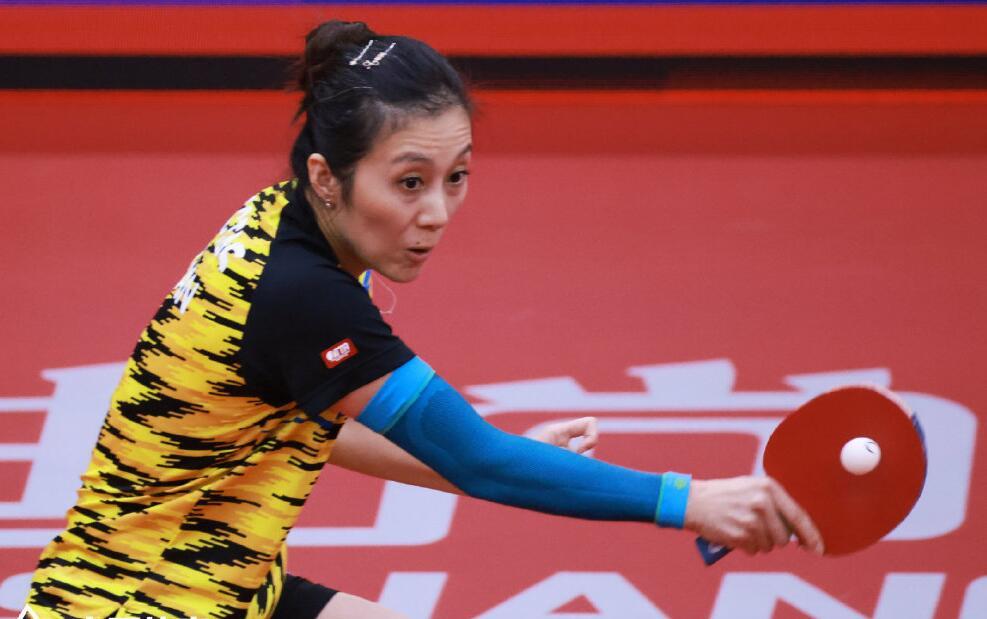 英格兰羽毛球队轻取法国羽毛球队，马琳绝境逆转的简单介绍